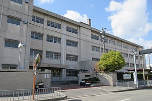 小学校　西宮市立深津小学校（小学校）まで196m
