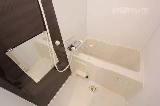 バス・シャワールーム　同タイプの部屋の写真使用