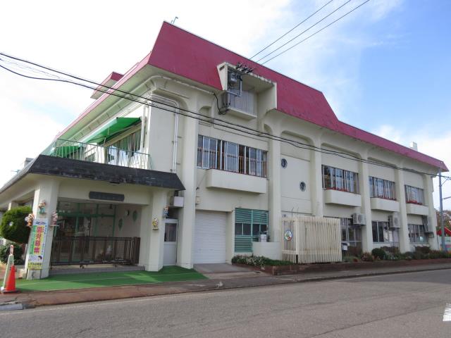 幼稚園・保育園　いずみ幼稚園（幼稚園・保育園）まで460m