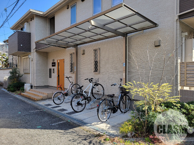 その他共有部分　屋根付き駐輪場