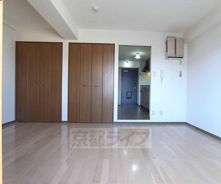 居室・リビング　広々とした洋室９帖です。