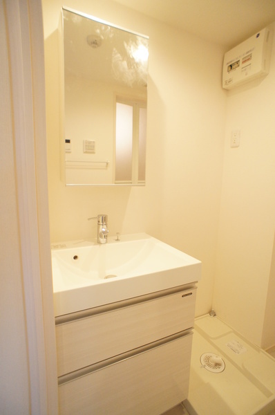 洗面設備　忙しい朝には欠かせない洗面所です♪