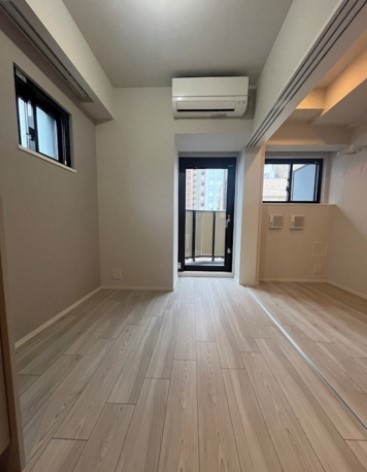 居室・リビング　居間