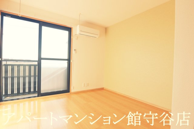 居室・リビング　類似です