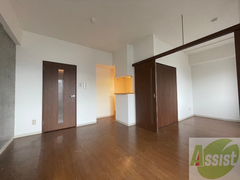 居室・リビング　広くてキレイなお部屋が広がっていて、充実した生活が送れそう。