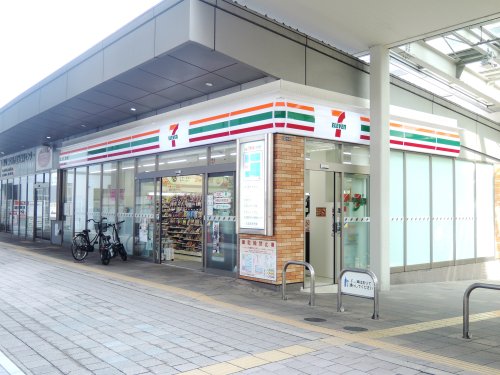 コンビニ　セブンイレブン 南海泉佐野駅店（コンビニ）まで464m