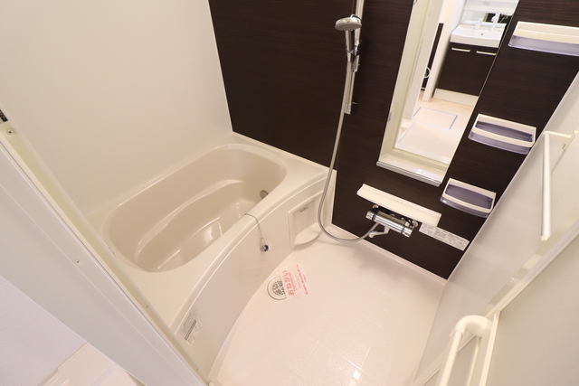 バス・シャワールーム　追い炊き機能付