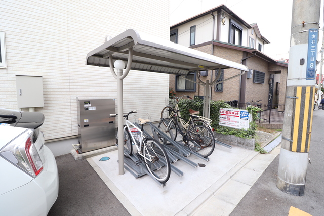 その他共有部分　屋根付き駐輪場