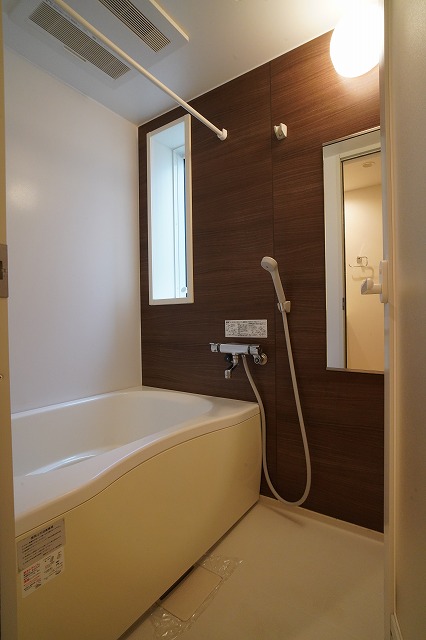 バス・シャワールーム　バス