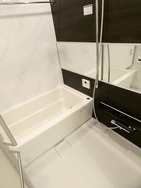 バス・シャワールーム　バス
