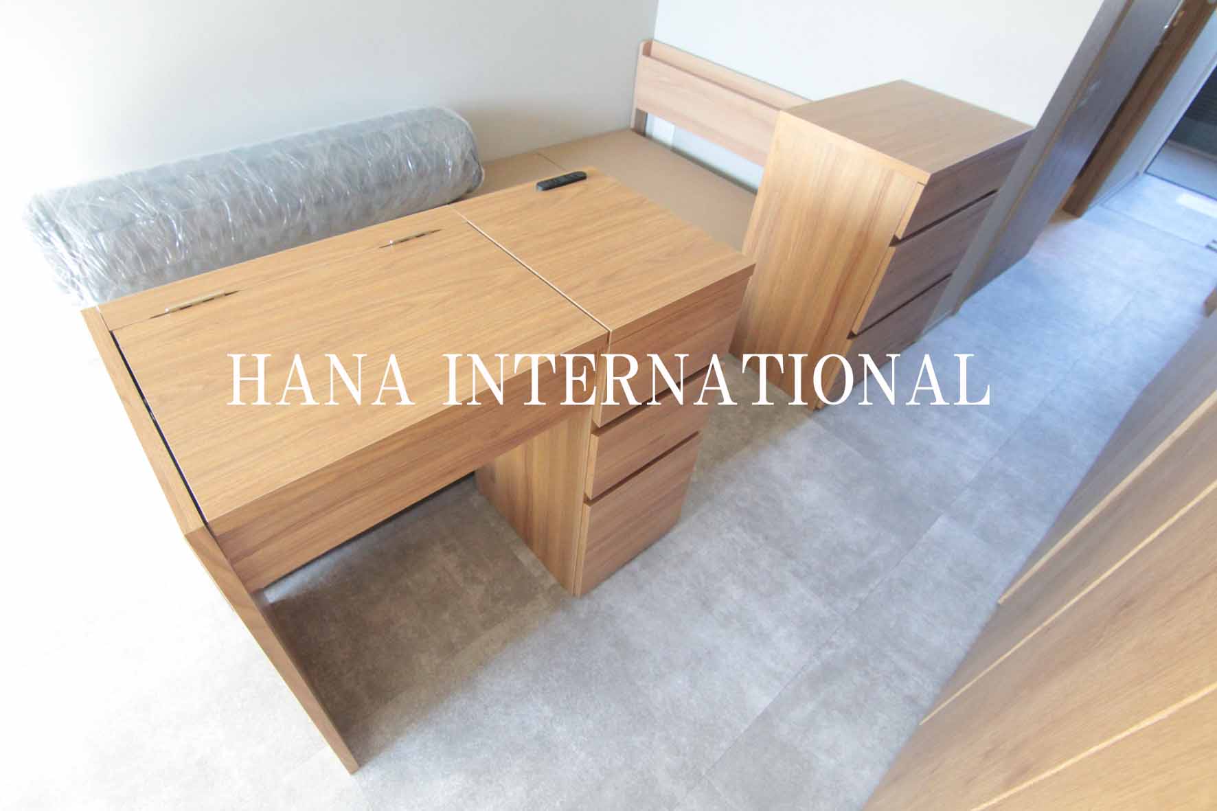 その他　ちょっとした物を置いたり、テーブルとしても利用できるタイプで