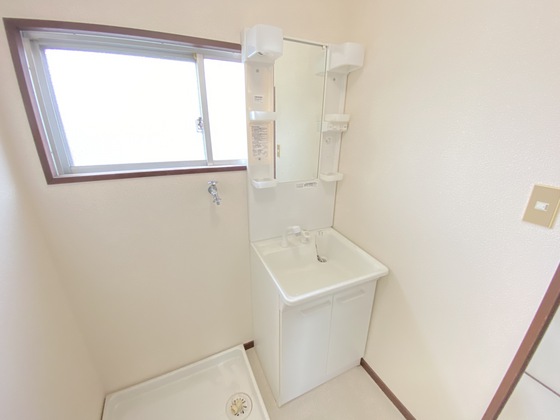 洗面設備　※別部屋の写真を使用しています。