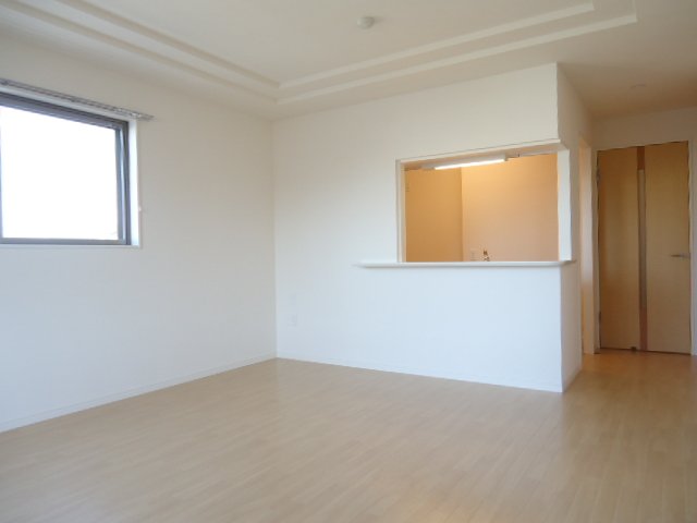 居室・リビング　【ピュアリー】室内