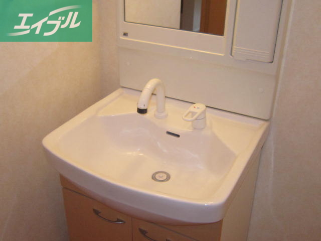 洗面設備　洗髪洗面化粧台