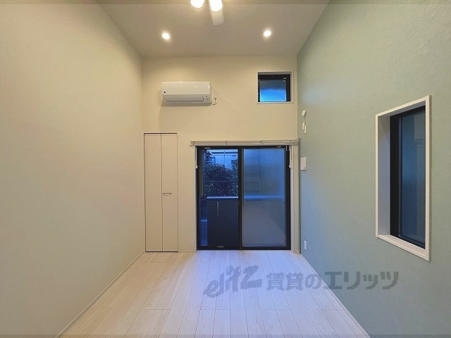 居室・リビング　洋室