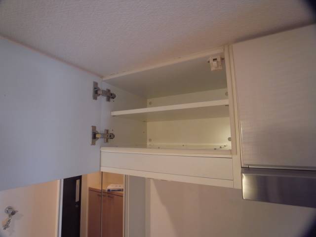その他部屋・スペース　キンチン上部収納