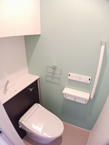 トイレ　清潔感のあるトイレです