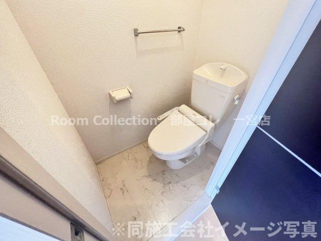 トイレ　※同型タイプ