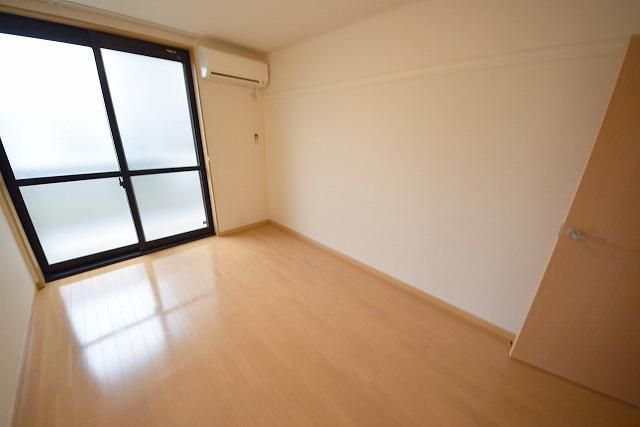 居室・リビング　★明るい洋室★