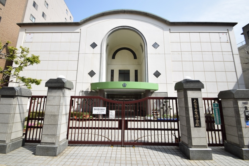 小学校　大阪市立 生魂小学校（小学校）まで288m