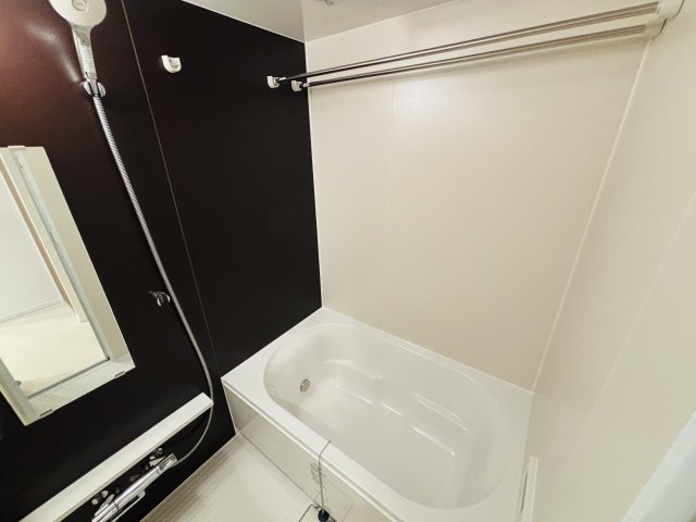 バス・シャワールーム　＊同間取り別部屋参照