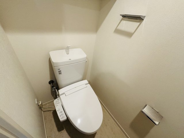 トイレ　＊同間取り別部屋参照