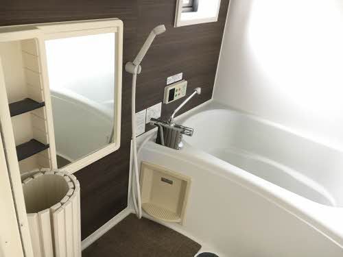 バス・シャワールーム