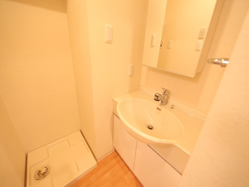 洗面設備　独立洗面化粧台　シャンプードレッサー付