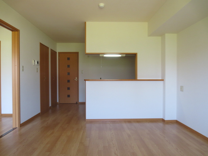 居室・リビング　別号室写真