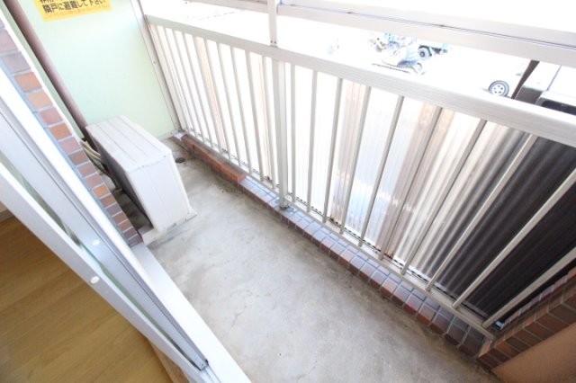 バルコニー　バルコニーがあります