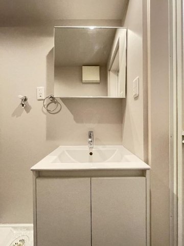 洗面設備　参考写真。現状優先