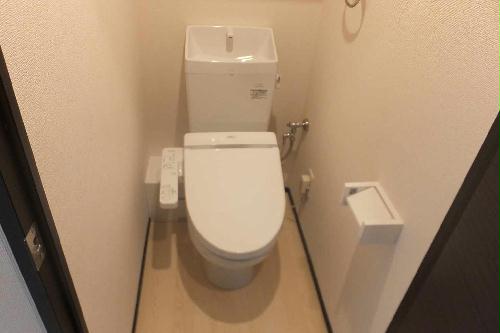 トイレ　同タイプ物件写真となり現物とは異なります