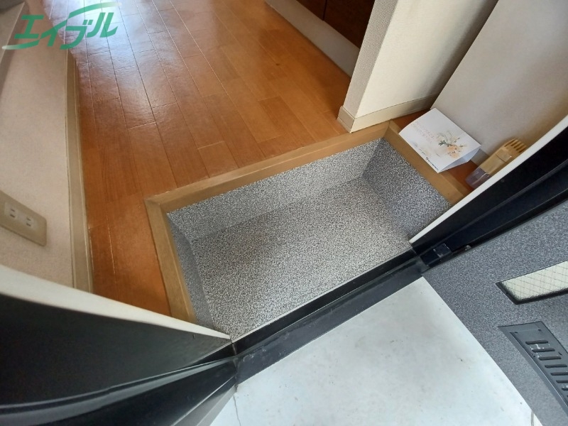 玄関　同型参考写真