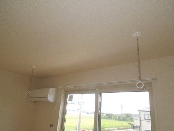 その他設備　室内物干し