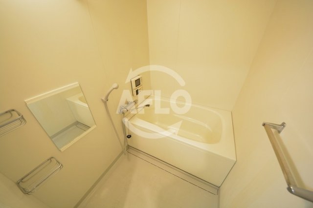 バス・シャワールーム　オルフェア上本町VII番館　浴室