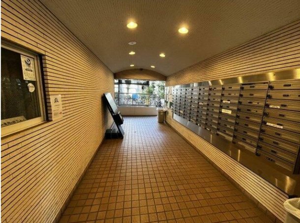 ロビー　落ち着いたロビーです