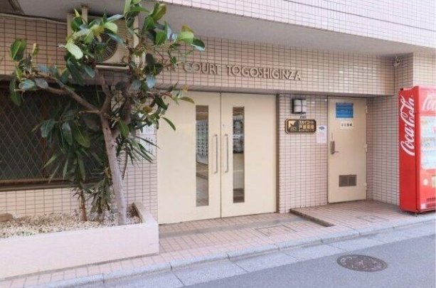 エントランス　毎日通るエントランスはこのようになっています