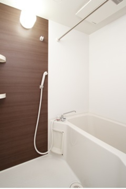 バス・シャワールーム　※写真は同タイプ住戸です。