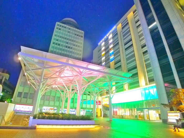 ショッピングセンター　キテミテマツド（ショッピングセンター）まで850m