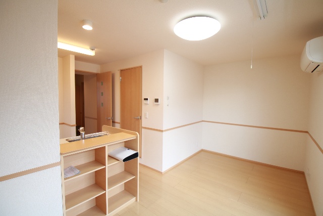 居室・リビング　※別室の参考写真の為、現況優先です。