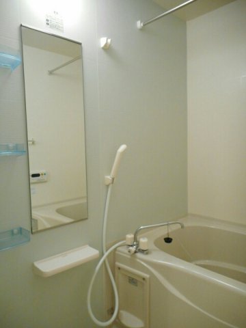 バス・シャワールーム　きれいなお風呂です