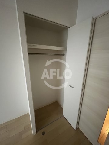 収納　エスリード江坂江の木町　クローゼット