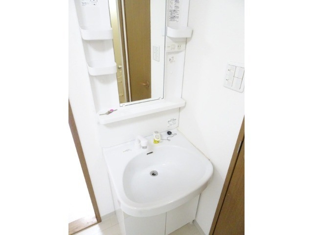 洗面設備　使いやすいシャンプードレッサー♪