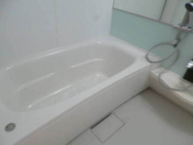 バス・シャワールーム　２０１　浴室