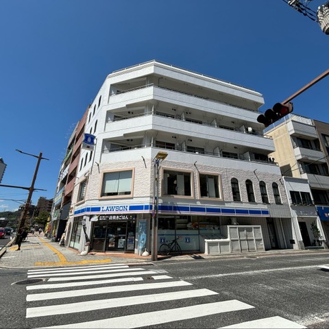 コンビニ　ローソン広島横川駅前店（コンビニ）まで133m