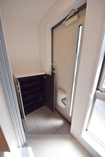 玄関　★シューズボックス付きの玄関です★