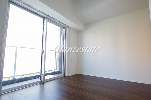 居室・リビング　広々としたリビング