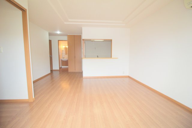 居室・リビング　別室の写真使用