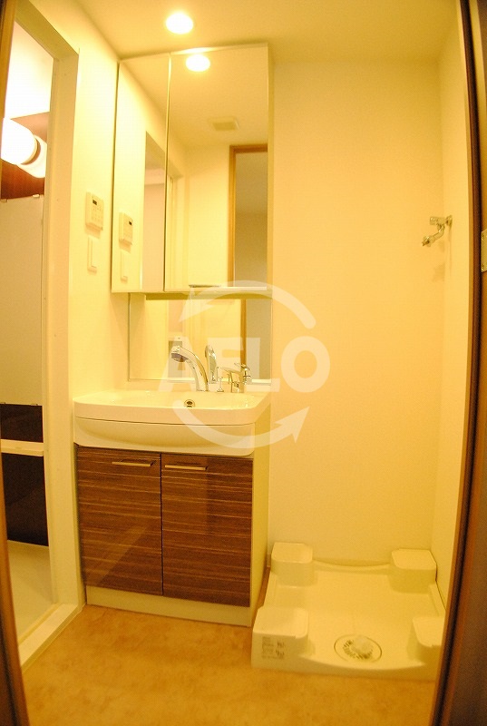 洗面設備　エスリード難波サウス　洗面脱衣所