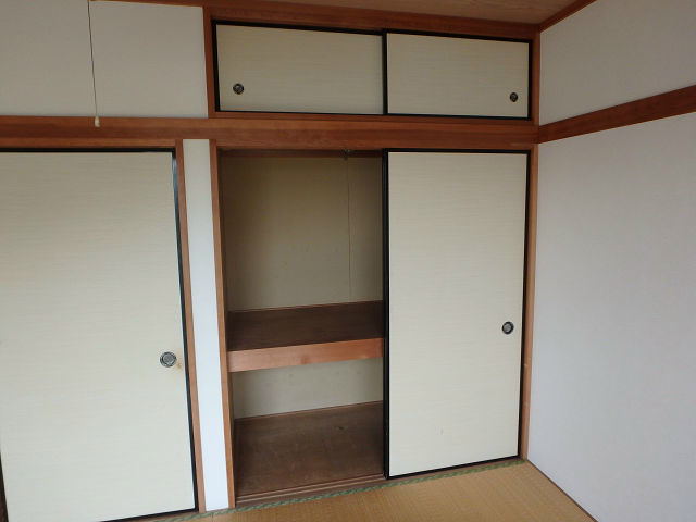 その他設備　隅々までたっぷり入る押入れ収納